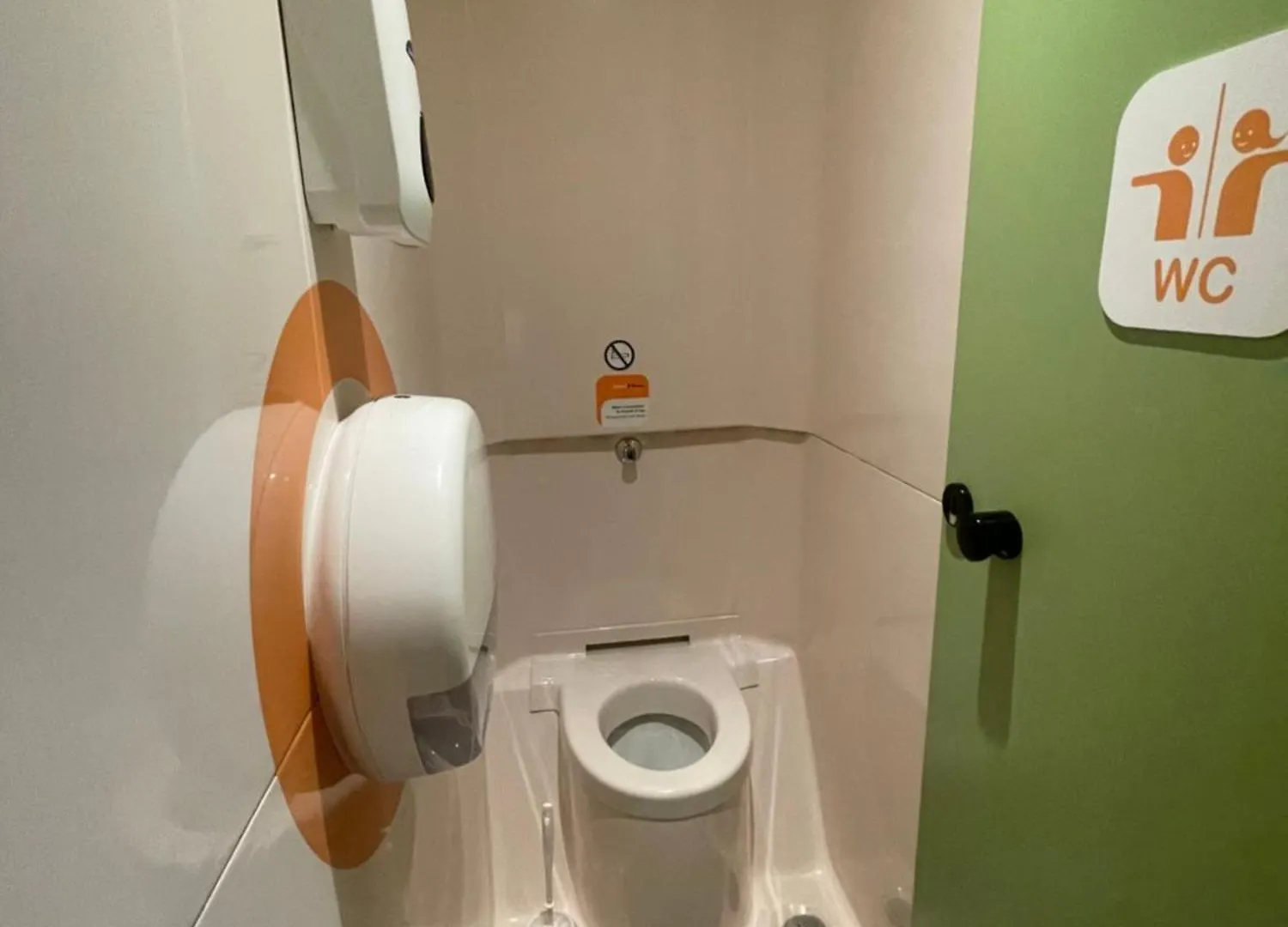 Unisotel Bollene A7 Ex-Hotel F1