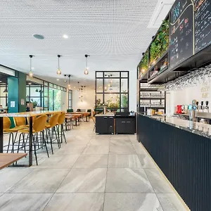 Hotel Kyriad Lyon Ouest ***